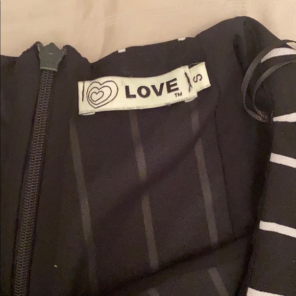 Love TM vertical striped short size s - Picture 2 of 3